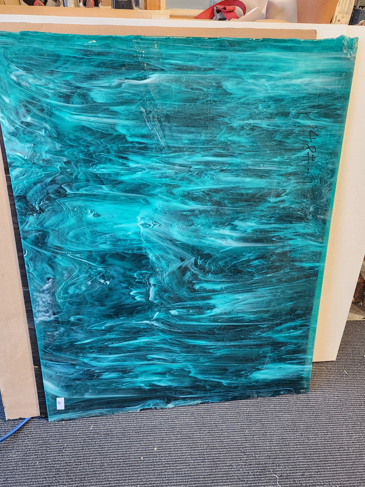 Teal/White Wispy M