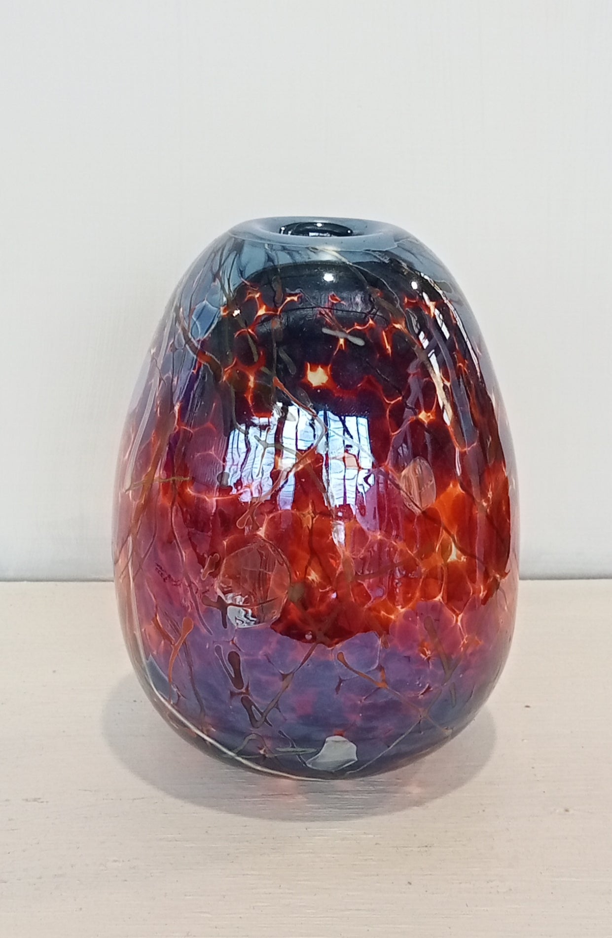 Keith Grinter - Teardrop Vase Lustre