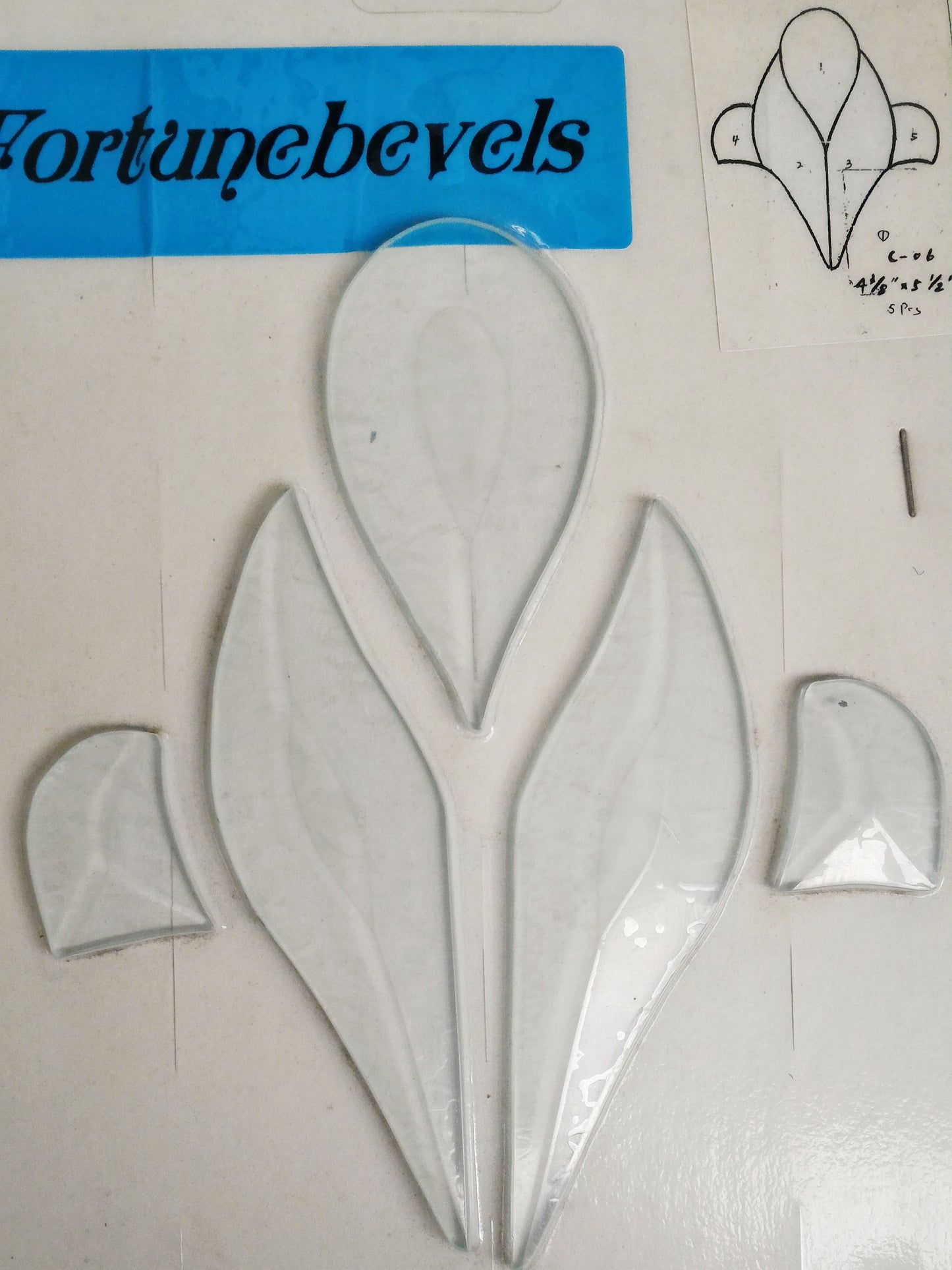 Bevel Cluster - C 06