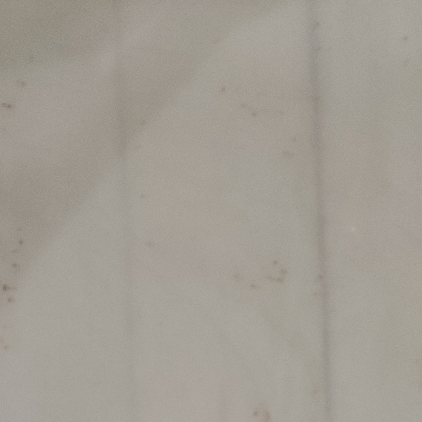 Dense White O