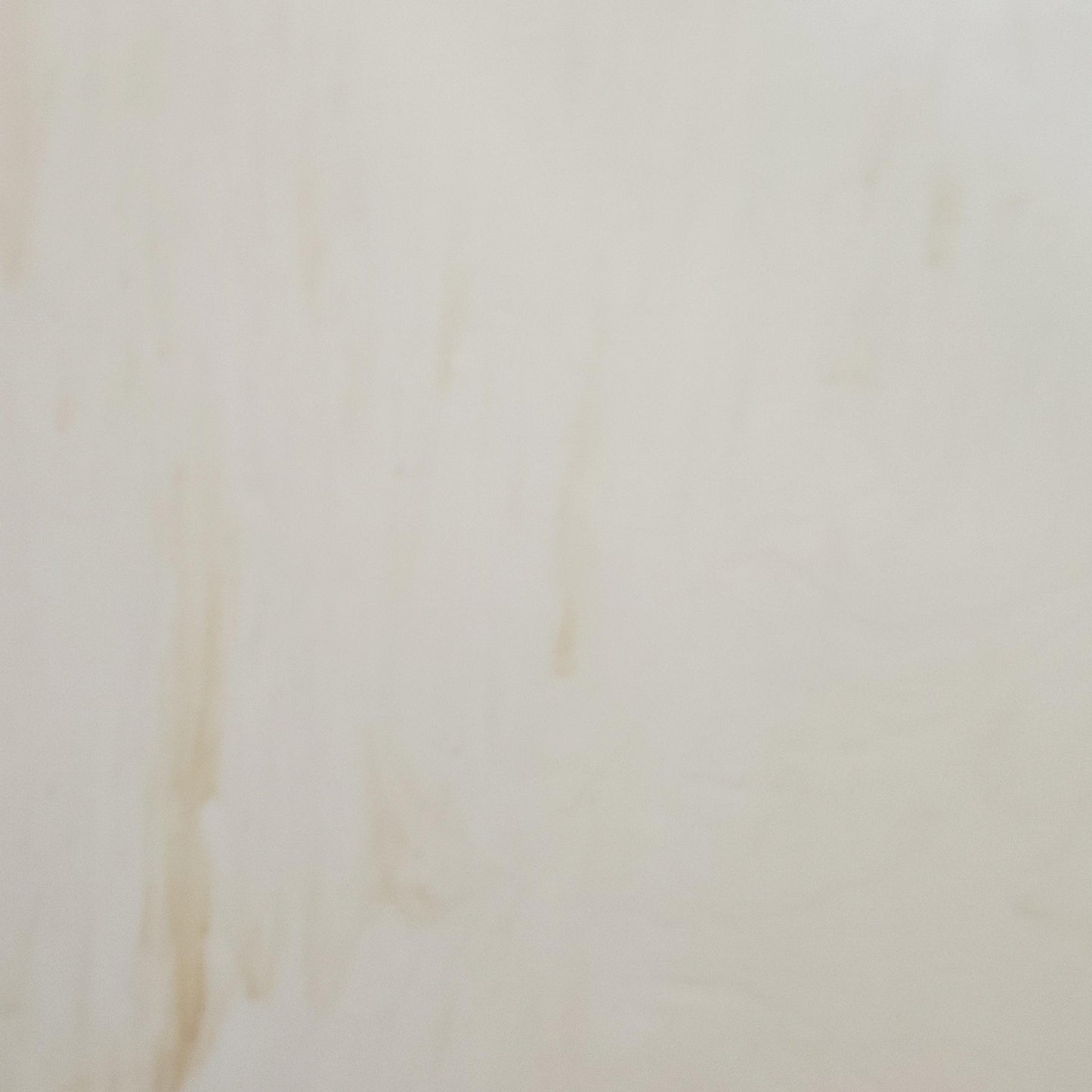 White / Pale Amber O