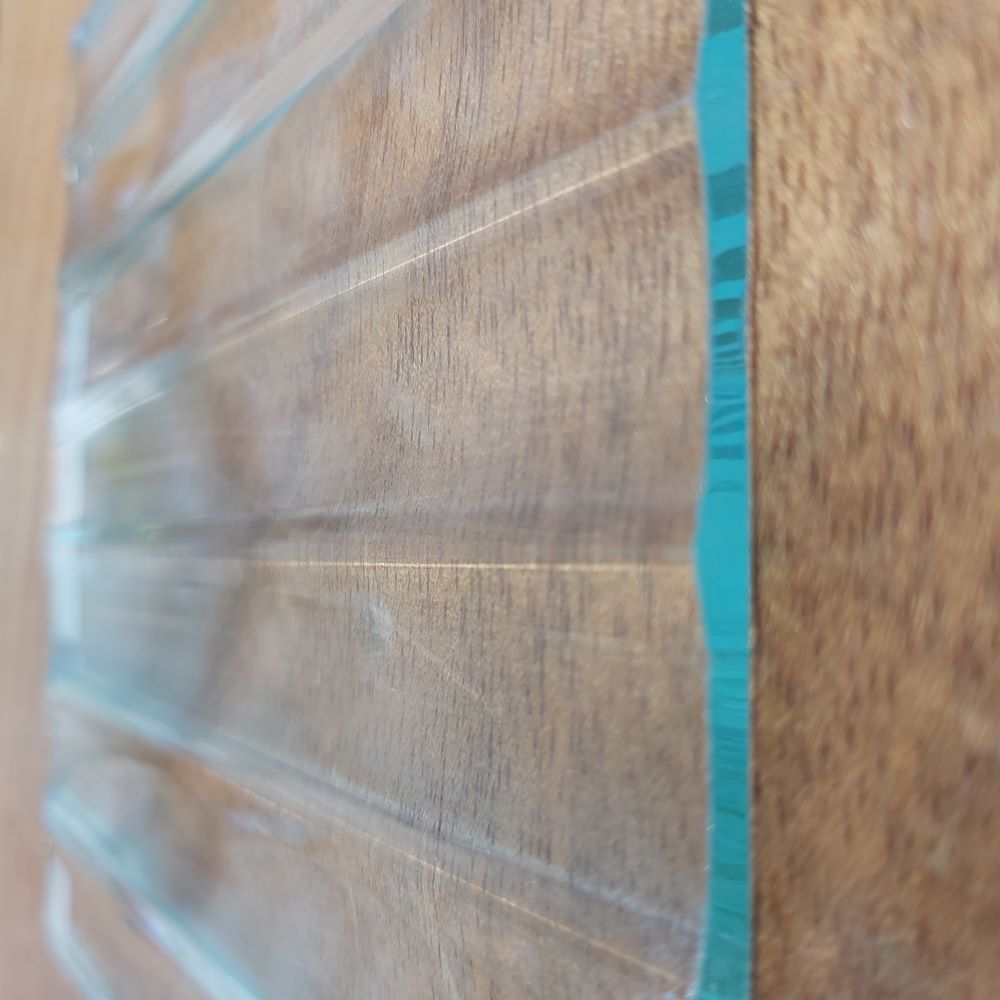 Clear Broad Reeded T