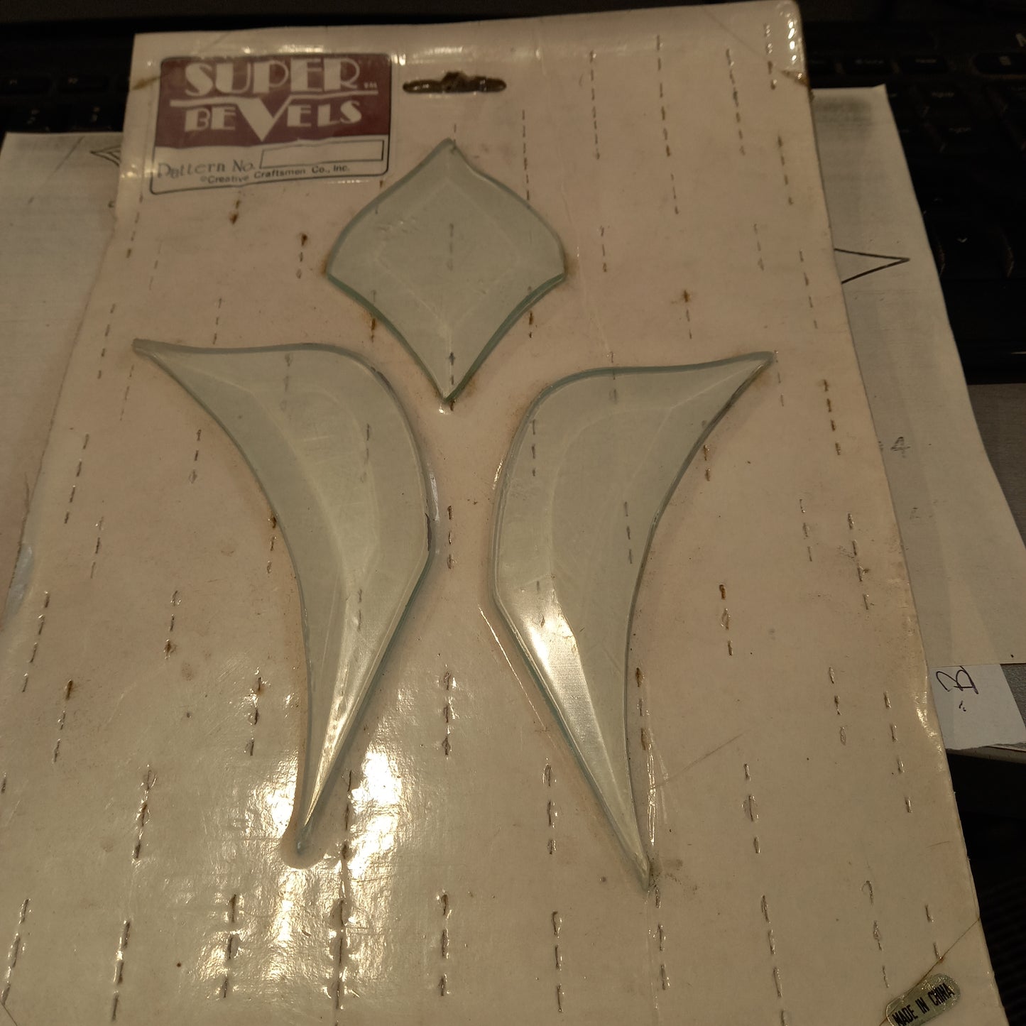 Bevel Cluster - Tulip C 04