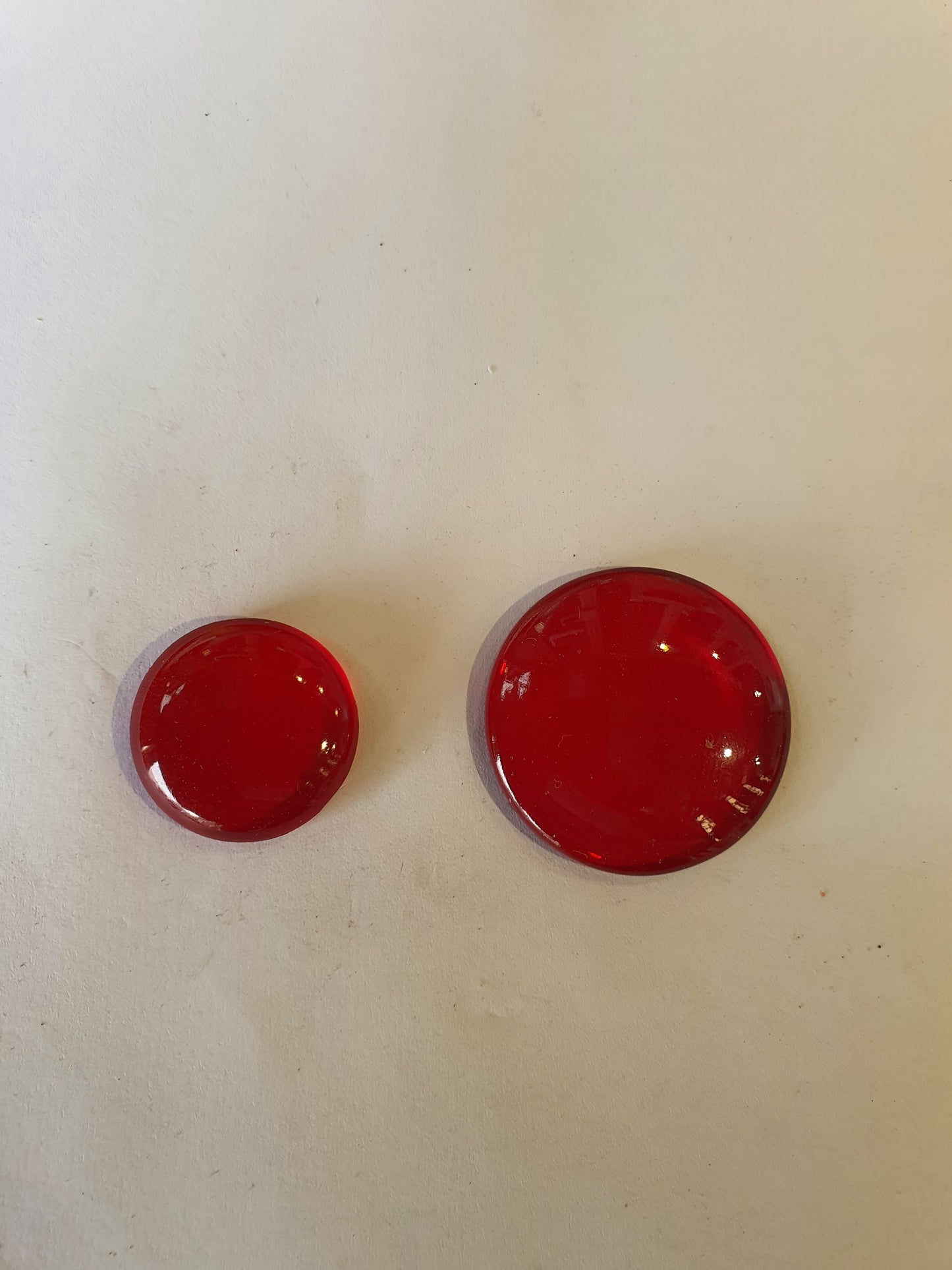 Round Red Jewels T